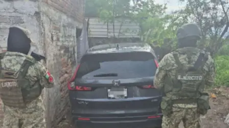 Aseguran camioneta robada, casquillos percutidos y ponchallantas en Culiacancito