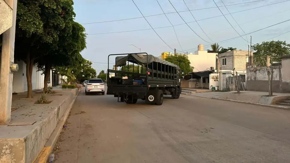 Operativo sorpresa en Guasave: fuerzas federales y estatales catean cuatro casas al mismo tiempo