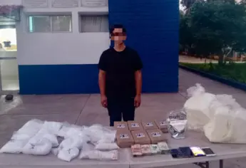 Detienen a un civil con droga y 140 mil pesos en el fraccionamiento Valle Alto, Culiacán