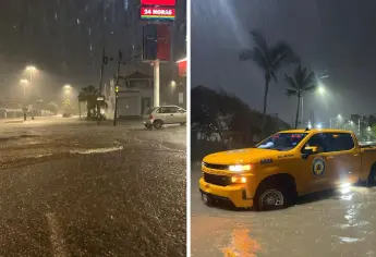 Fuertes lluvias provocan desbordamiento de canal y bloqueos viales en Mazatlán