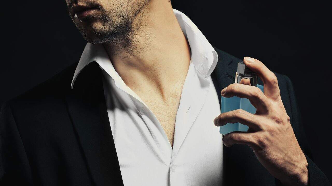 Los perfumes para hombre ideales para una noche de cita