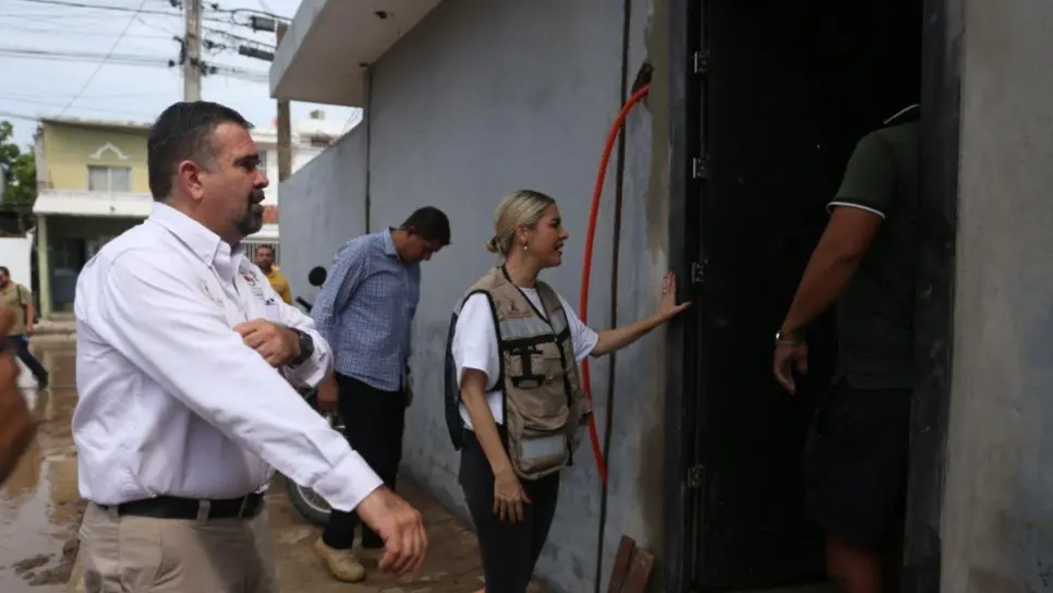 Estrella Palacios atiende colonias afectadas tras lluvias en Mazatlán; continúa la limpieza y el apoyo