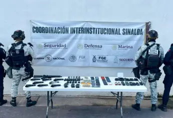 Desde pistolas  y un rifle aseguran en el penal de Culiacán