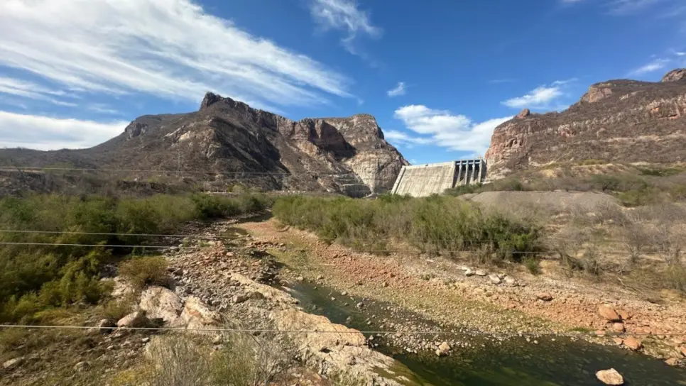 CFE extrae más agua de la presa Huites en el norte de Sinaloa ¿Para que se usará?