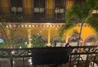 Centro Histórico de Mazatlán; un sitio ideal para visitar en una noche lluviosa | VIDEO