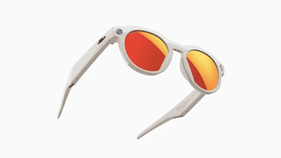 Oakley Meta HSTN, así son las nuevas gafas inteligentes para los atletas