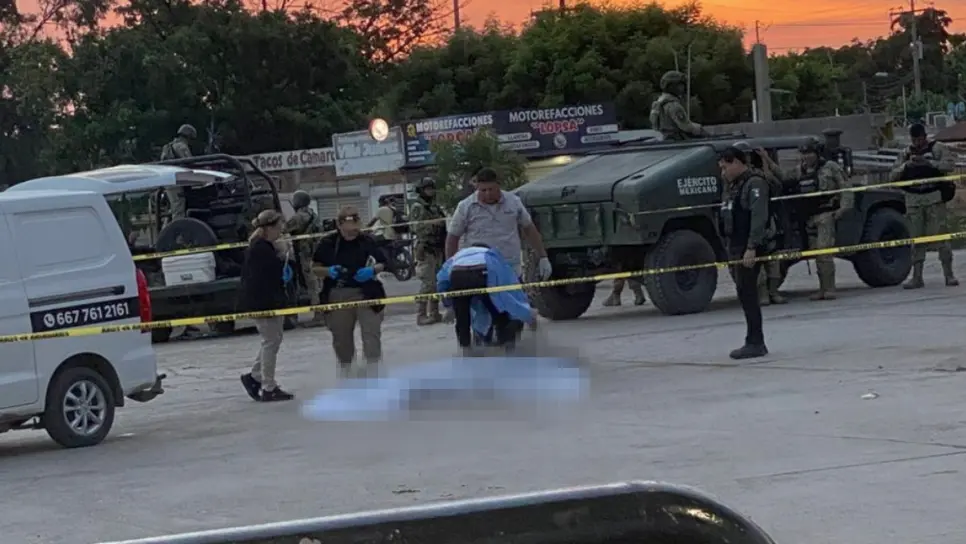 Joven motociclista pierde la vida tras accidentarse en gasolinera de Villa Juárez, Navolato