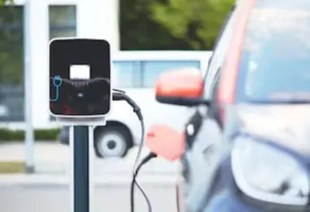 ¿Cómo y cuánto cuesta tramitar las ‘placas verdes’ para tu auto híbrido?