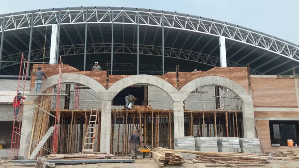Arena Badiraguato estará lista en el mes de Septiembre: José Paz López Elenes Arena Badiraguato estará lista en el mes de Septiembre: José Paz López Elenes