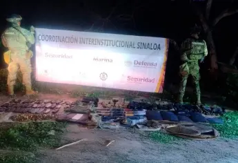 Aseguran camionetas blindadas, rifles, equipo táctico y más de 2 mil cartuchos en Elota