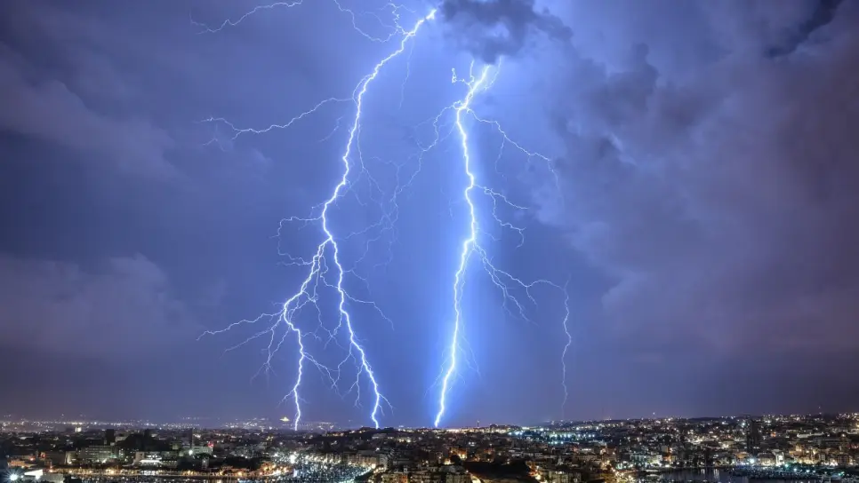 ¿Lavar trastes durante una tormenta eléctrica? Por esta razón no debes hacerlo ¿Lavar trastes durante una tormenta eléctrica? Por esta razón no debes hacerlo