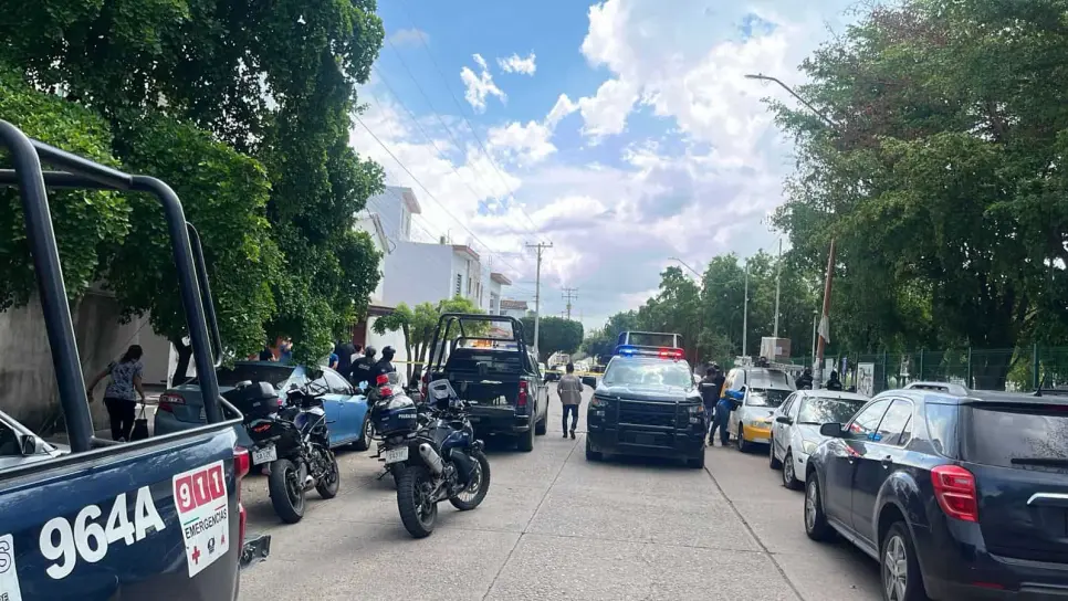 A balazos matan a un joven a las afueras del parque Los Lobos de la Solidaridad en Culiacán A balazos matan a un joven a las afueras del parque Los Lobos de la Solidaridad en Culiacán