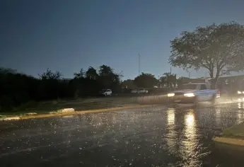 Lluvias moderadas se presentan en Mazatlán este viernes