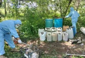 Aseguran y destruyen dos áreas de concentración de materiales químicos y un laboratorio en Culiacán