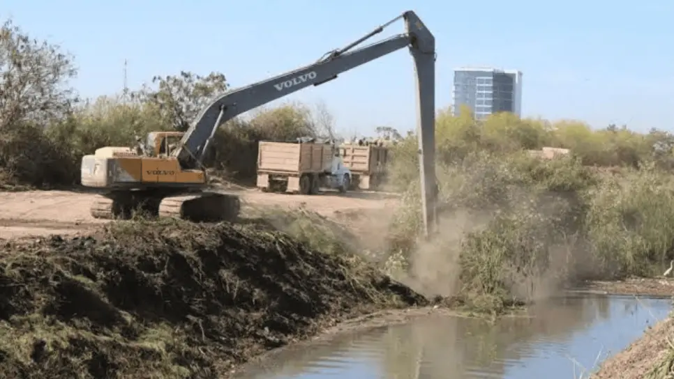 Ahome busca desazolvar Dren Juárez y laguna Santa María, para evitar inundaciones Ahome busca desazolvar Dren Juárez y laguna Santa María, para evitar inundaciones
