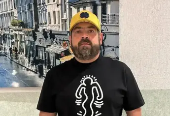 Catean casa de Camilo Ochoa tras su asesinato; hallan un arma