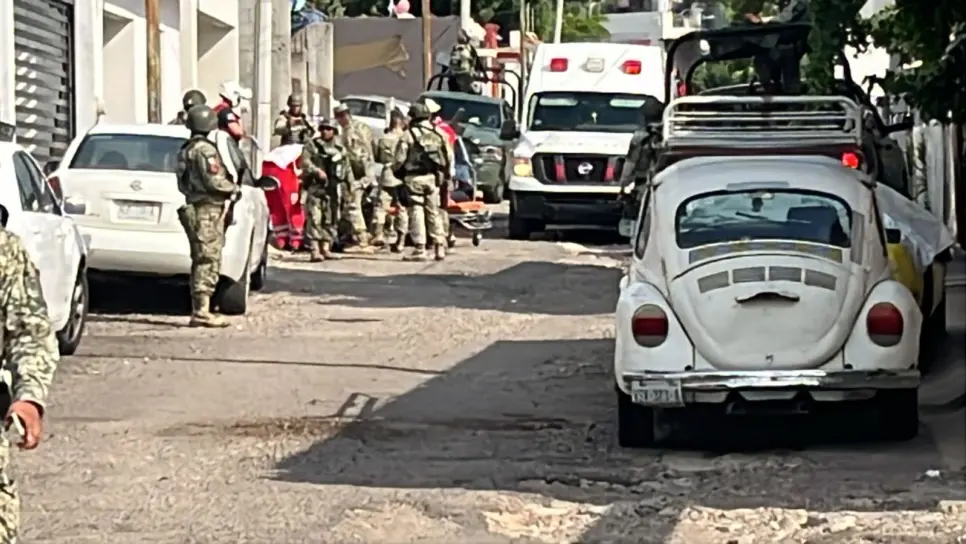 Atacan a balazos a un joven en la colonia Paseo Azteca en Culiacán Atacan a balazos a un joven en la colonia Paseo Azteca en Culiacán