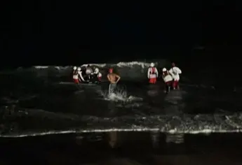 Lluvia sorprende concierto en el mar de Luis Ángel “El Flaco”; 22 personas quedaron varadas en Isla Venados