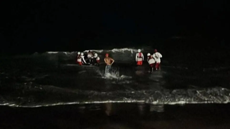 Lluvia sorprende concierto en el mar de Luis Ángel "El Flaco"; 22 personas quedaron varadas en Isla Venados Lluvia sorprende concierto en el mar de Luis Ángel "El Flaco"; 22 personas quedaron varadas en Isla Venados