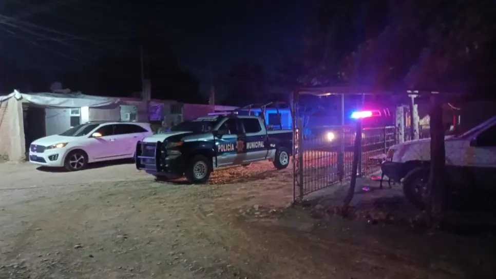 Sujetos atacan a balazos a un hombre en su domicilio en la colonia 5 de Febrero, Culiacán
