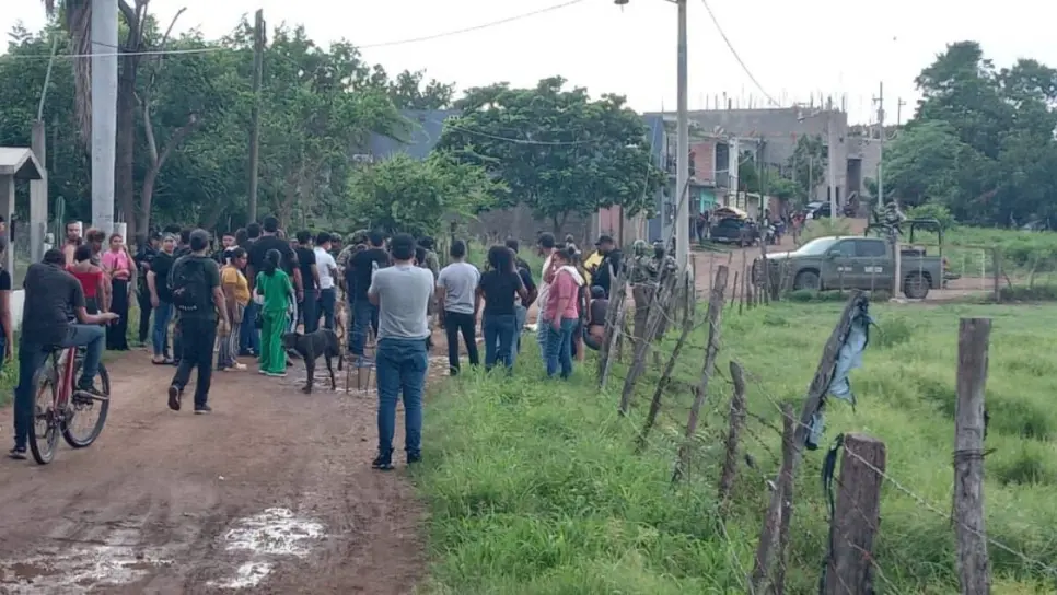 Militares disparan contra motociclista en El Rosario; le habían marcado el alto y no lo hizo Militares disparan contra motociclista en El Rosario; le habían marcado el alto y no lo hizo