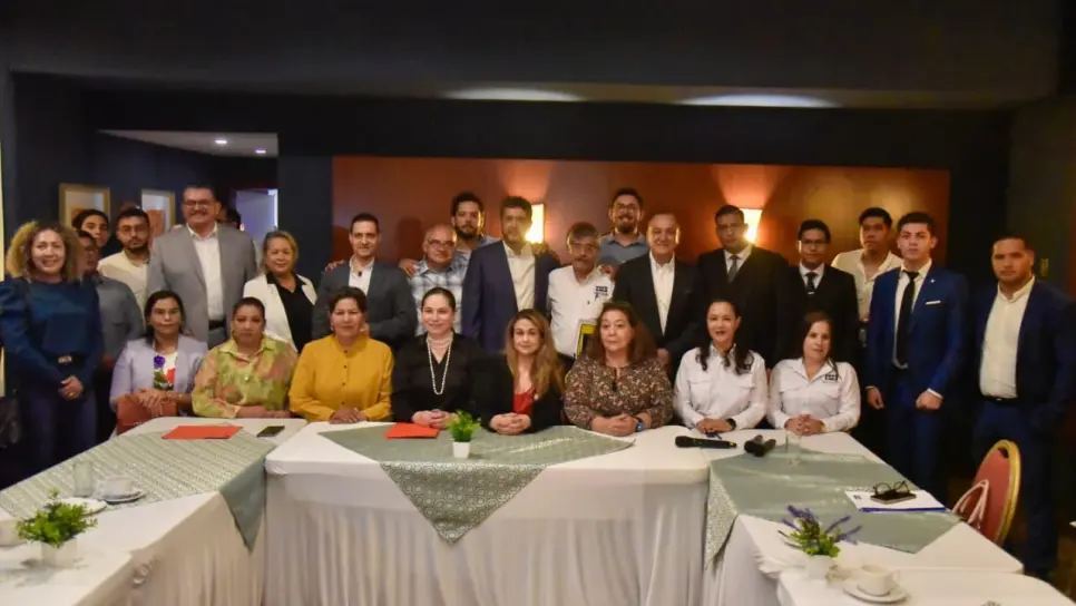 Ayuntamiento de Ahome, CEDH y abogados convenian fortalecer el Estado de Derecho Ayuntamiento de Ahome, CEDH y abogados convenian fortalecer el Estado de Derecho