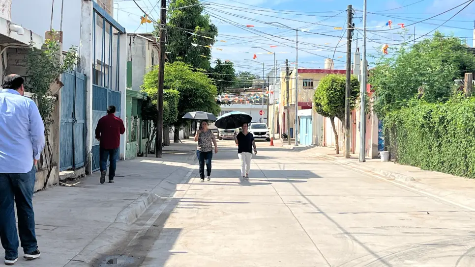 Rocha Moya y Gámez Mendívil entregan pavimentaciones en Costa Rica