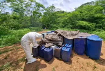 Aseguran 6 áreas de almacenamiento de químicos en Culiacán, Mocorito y Elota