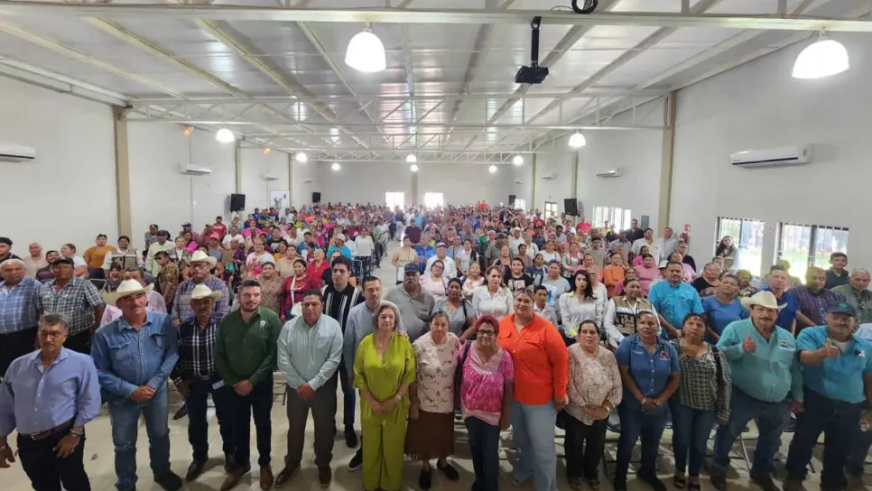 Vecinos de La Higuera de Zaragoza, Ahome, piden mejor alumbrado y drenaje en foro ciudadano Vecinos de La Higuera de Zaragoza, Ahome, piden mejor alumbrado y drenaje en foro ciudadano