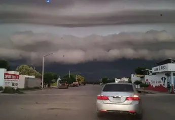 Fuertes vientos, actividad eléctrica y lluvias ligeras ya se presentan en Ahome
