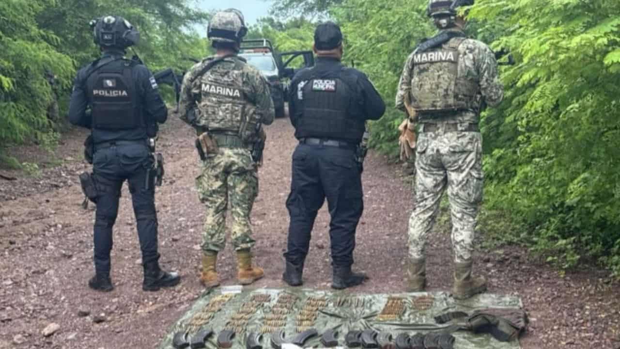 Marinos inhabilitan dos campamentos en Escuinapa donde encontraron bombas artesanales