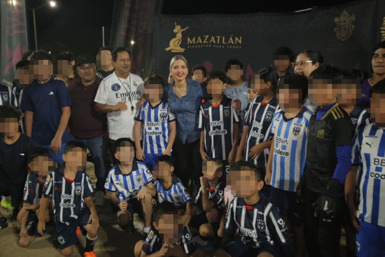 Estrella Palacios inaugura rescate y mejoramiento de campo de futbol en Las Misiones Estrella Palacios inaugura rescate y mejoramiento de campo de futbol en Las Misiones