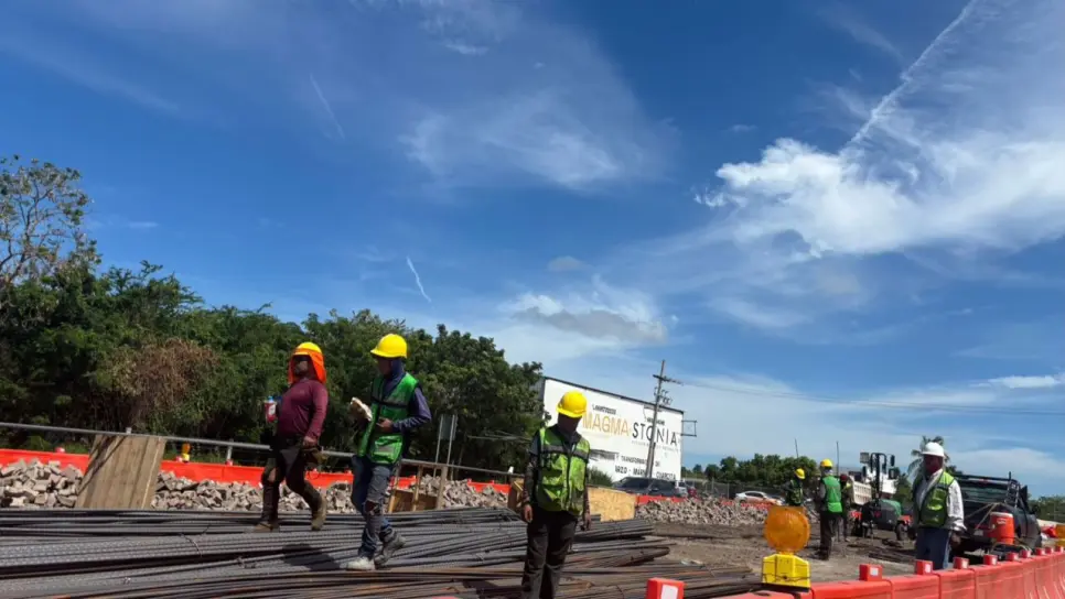 Así avanza la construcción del puente de la México 15 y Escobosa Así avanza la construcción del puente de la México 15 y Escobosa