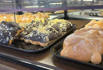 ¿Eres amante del pan de muerto? Aquí puedes encontrarlo para que te quites el antojo