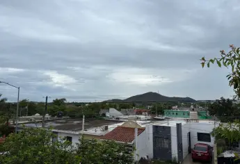 Mazatlán amanece con lluvias este domingo, ¿cuál es el pronóstico para el resto del día?