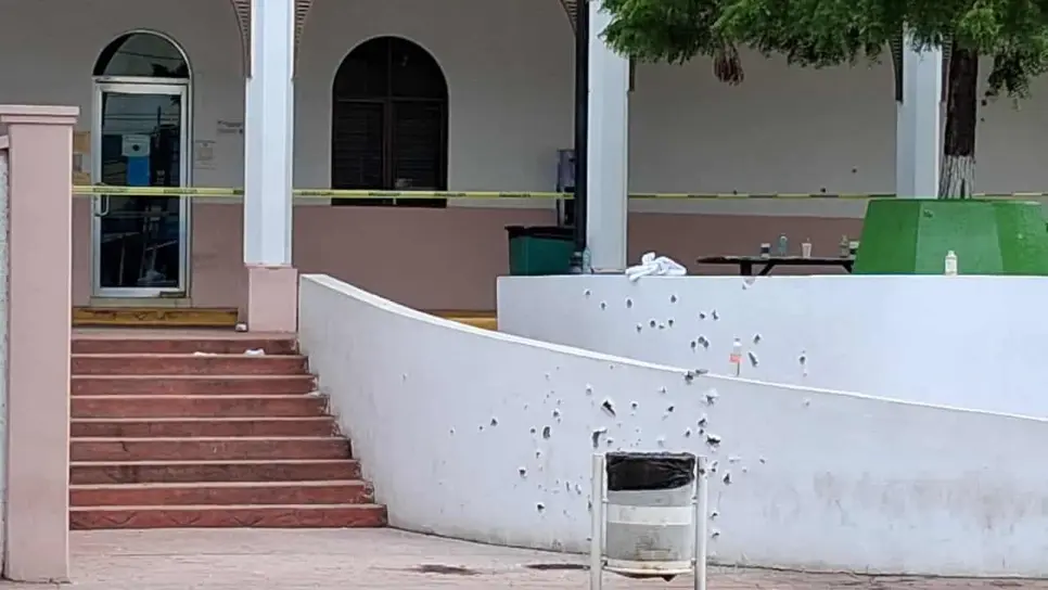 Hospital Civil de Culiacán reitera su compromiso de brindar atención médica pese a balacera en sus instalaciones Hospital Civil de Culiacán reitera su compromiso de brindar atención médica pese a balacera en sus instalaciones
