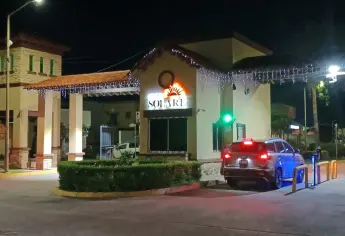 Marinos detienen a dos sujetos en una persecución en el sector Bugambilias, Culiacán