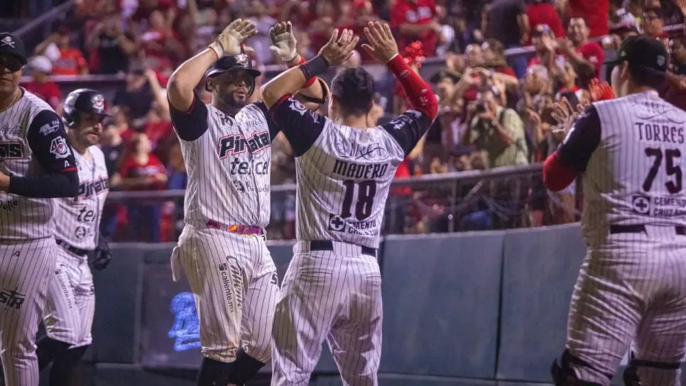 Diablos vs Piratas EN VIVO: Christian Ibarra el Pirata que deja tendidos a los Diablos Diablos vs Piratas EN VIVO: Christian Ibarra el Pirata que deja tendidos a los Diablos