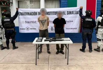 Detienen a 2 civiles con armas largas y municiones; uno es menor de edad, en Culiacán