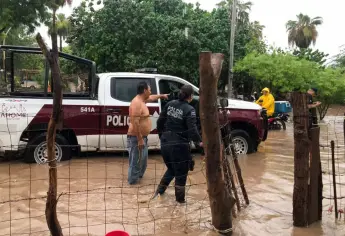 Evacuan colonias en la Higuera de Zaragoza por intensas lluvias