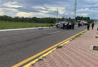 Localizan a una persona ejecutada sobre a la salida norte de Culiacán