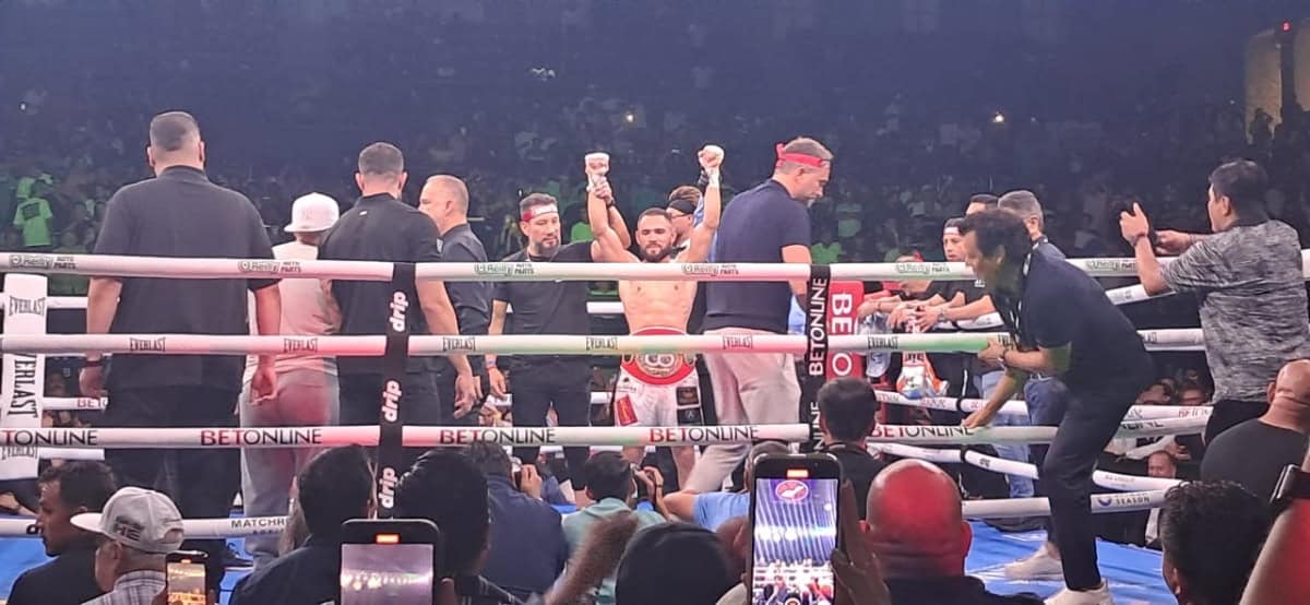 Sugar Núñez triunfa en Los Mochis y mantiene su Título Mundial de Boxeo