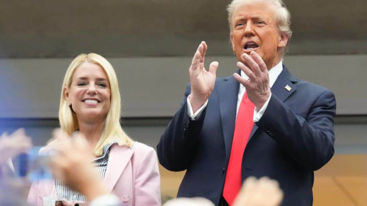 Donald Trump recibe aplausos y abucheos en final del US Open entre Alcaraz y Sinner | VIDEO