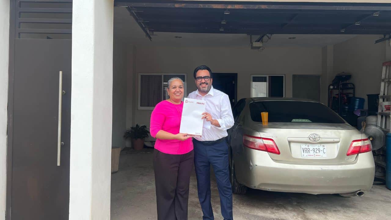 Alcalde de Culiacán entrega 9 escrituras en Valle de Encino Alcalde de Culiacán entrega 9 escrituras en Valle de Encino