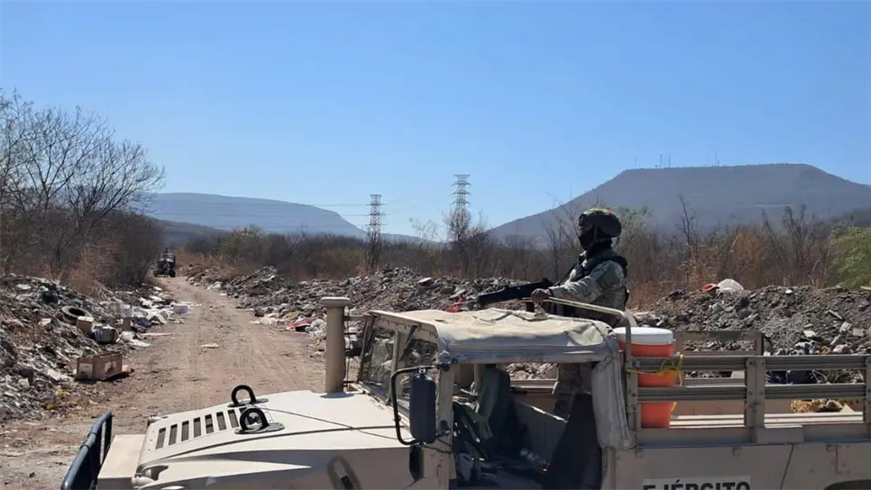 El cuerpo de la víctima fue trasladado al Servicio Médico Forense donde estuvo bajo resguardo hasta que fue identificado por sus familiares