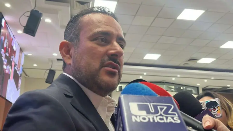 Jorge González asegura que la violencia ha lastimado a la juventud de Sinaloa Jorge González asegura que la violencia ha lastimado a la juventud de Sinaloa