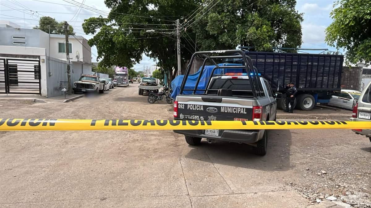 Ejecutan a balazos a joven en la colonia Guadalupe Victoria en Culiacán Ejecutan a balazos a joven en la colonia Guadalupe Victoria en Culiacán