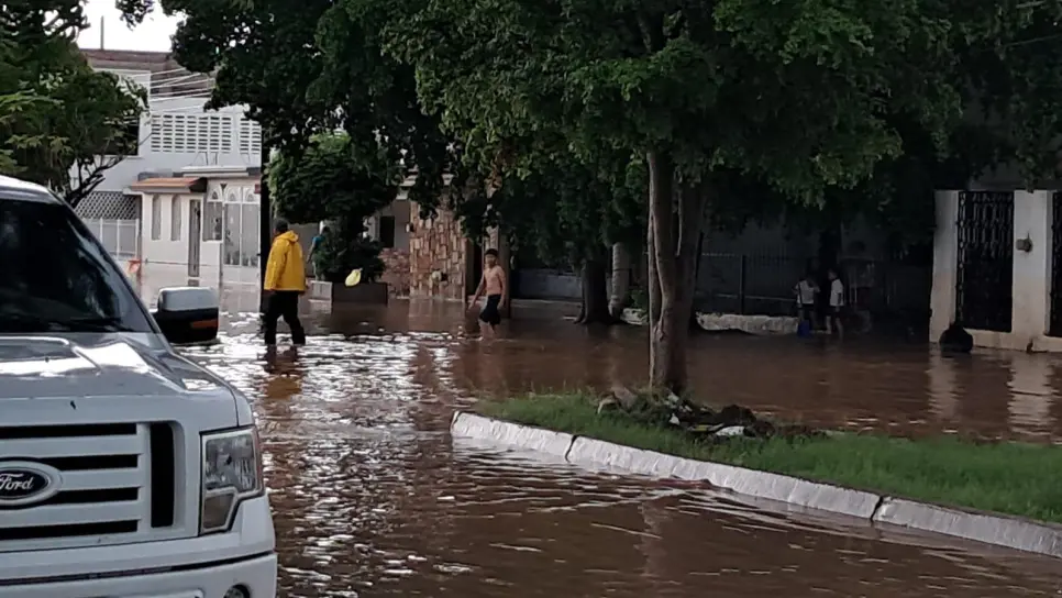Detectan 10 puntos de riesgo en Los Mochis tras lluvias Detectan 10 puntos de riesgo en Los Mochis tras lluvias