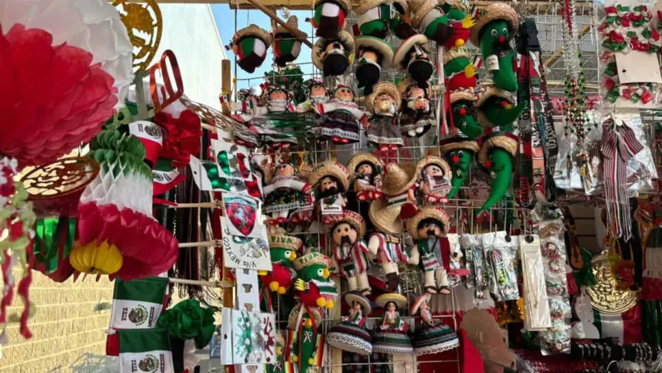 Aquí encuentras los accesorios ideales para completar tu outfit patrio en Mazatlán Aquí encuentras los accesorios ideales para completar tu outfit patrio en Mazatlán