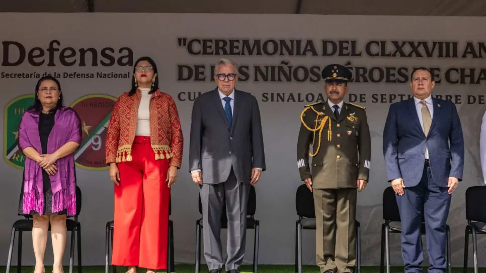 Rocha Moya asiste a ceremonia por aniversario 178 de la Gesta Heroica de Chapultepec